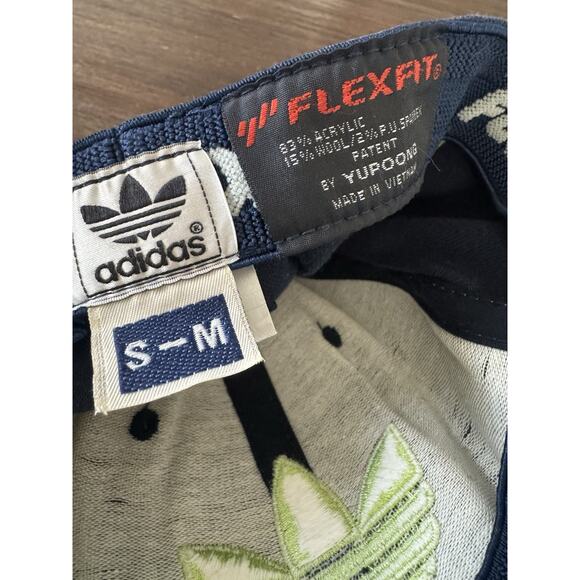 ADIDAS Trefoil Hat Cap RETRO FLEX FIT S/M VINTAGE Seattle Seahawks Colors - Picture 7 of 9